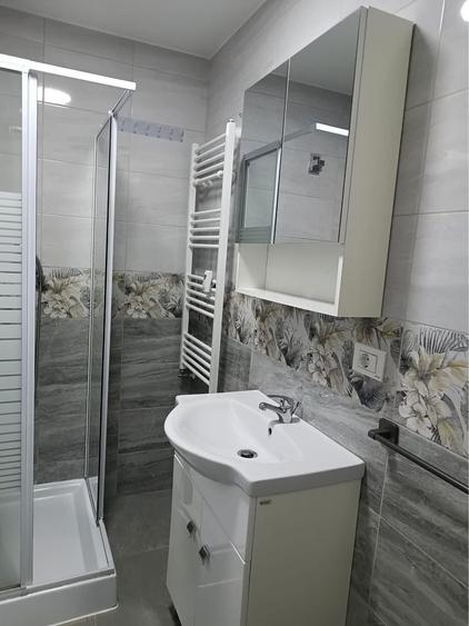 Inchiriez garsoniera in Radauti, zona Doi Voievozi - 10