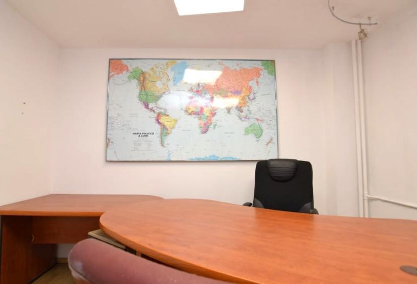 Apartament cu 2 camere semidecomandat, mobilat în 13 Septembrie