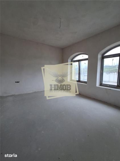Casă cu 5 camere cu Teren 482 Mp în Șura Mică