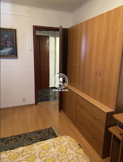 Apartament cu 2 camere decomandat în Nicolina
