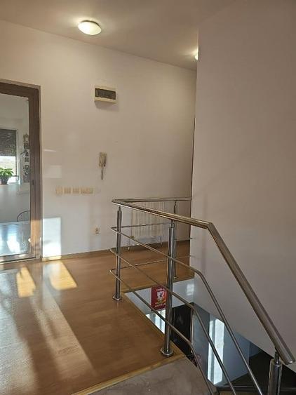 Apartament cu 4 camere decomandat în Dristor