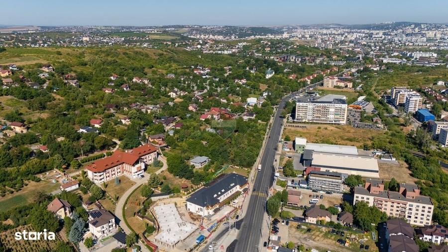 Spațiu comercial, în Bucium