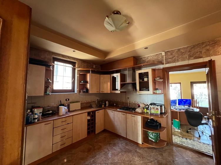 Vila moderna Parter + Etaj , an 2005,  teren 406 mp, gaz,Coiciu strada linistita - 23