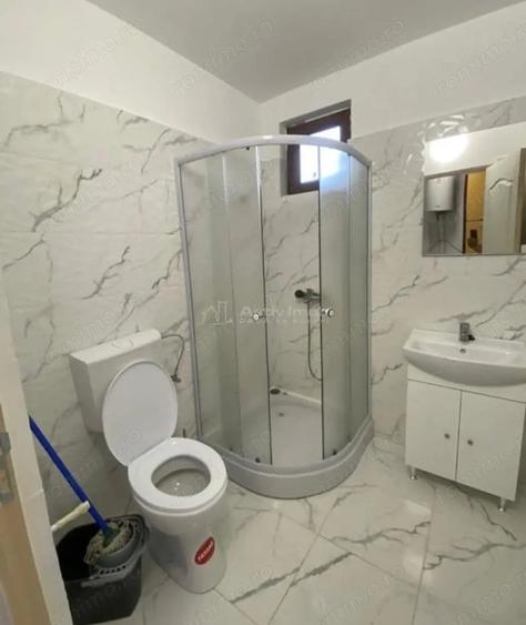 Apartament cu 3 camere decomandat în Iosia