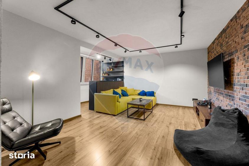 Apartament cu 2 camere, mobilat în Central