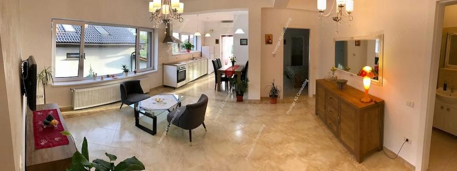 Apartament cu 3 camere decomandat în Torontalului