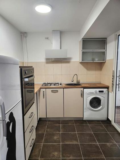 Apartament cu 2 camere decomandat, mobilat în Vitan-Bârzești