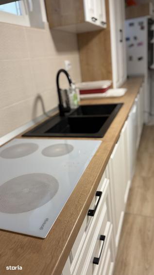 Casă cu 6 camere cu Teren 661.51 Mp în Central