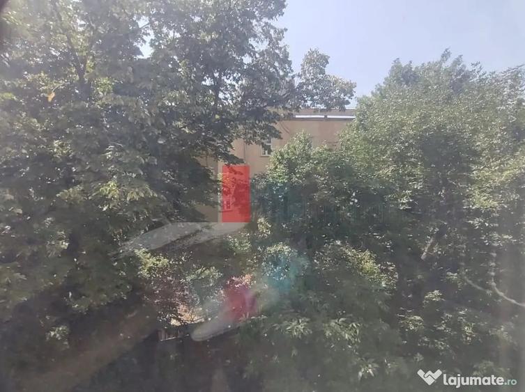 Apartament cu 2 camere semidecomandat în Dristor