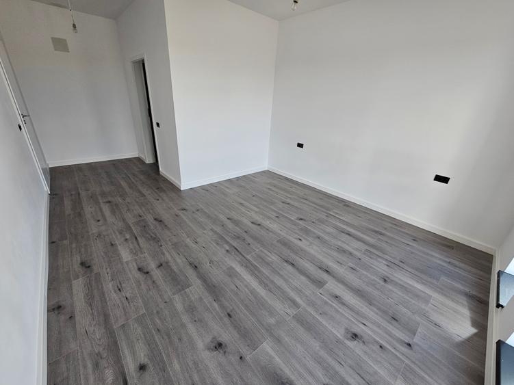 Casă individuală cu 4 camere cu Teren 500 Mp în Țegheș