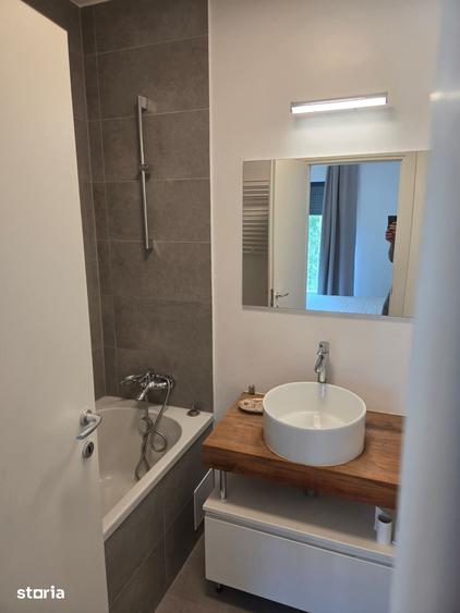 Apartament cu 3 camere în Grivița