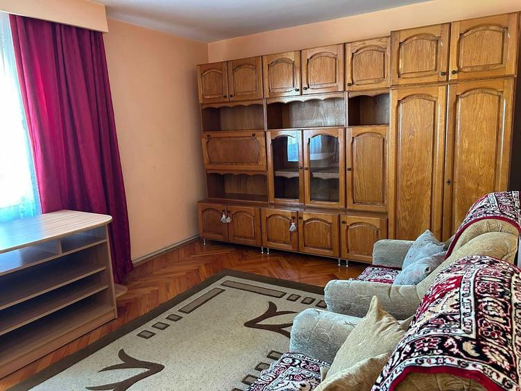 Apartament cu 2 camere decomandat în Mărăști