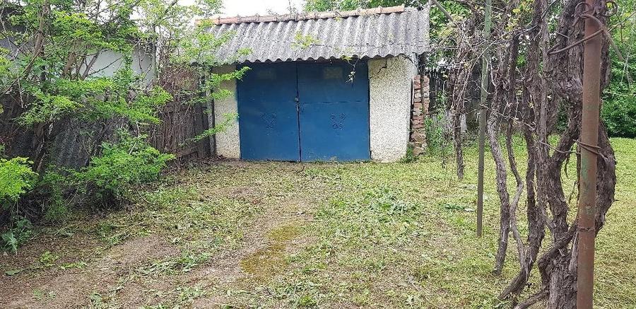 Casă cu 3 camere cu Teren 4000 Mp în Racovița