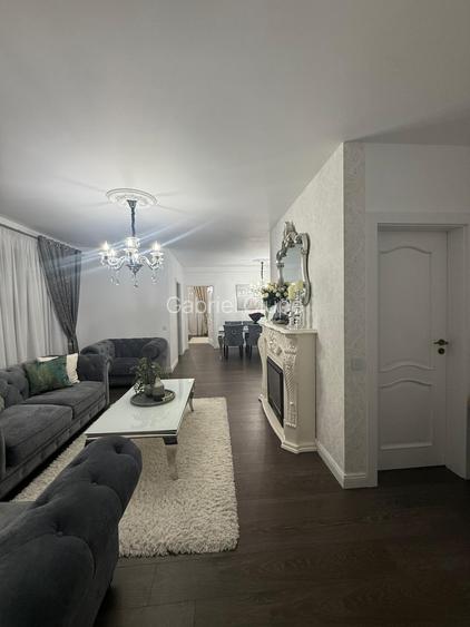 Apartament cu 3 camere, 80 mp, parcare, zona AMETYST