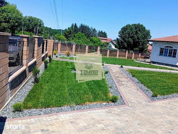Casă cu 5 camere cu Teren 800 Mp în Sadu