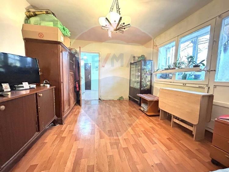 Apartament sector 4 - Piata Covasna - 1