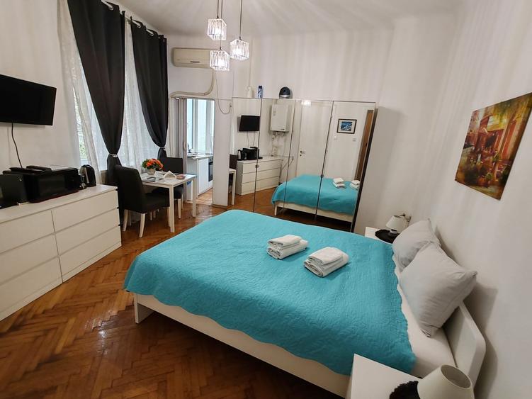 B-dul Nicolae Balcescu 24, bloc consolidat, mobilata si utilata. - 1