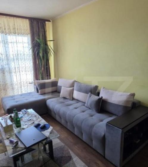 Apartament de vanzare, cu 4 camere, 4 balcoane, 75 mp, zona - 2