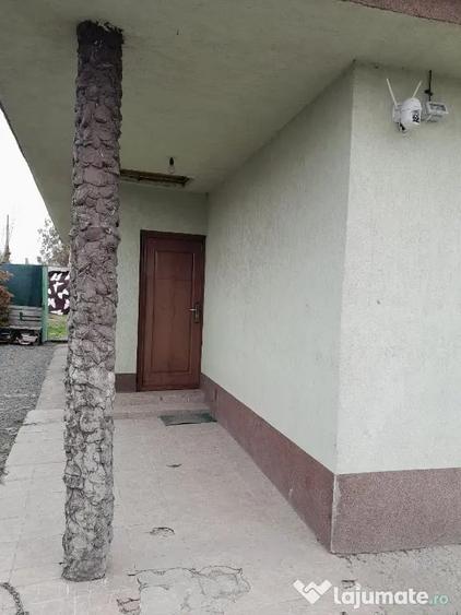 Inchiriez casa Corbu - 8