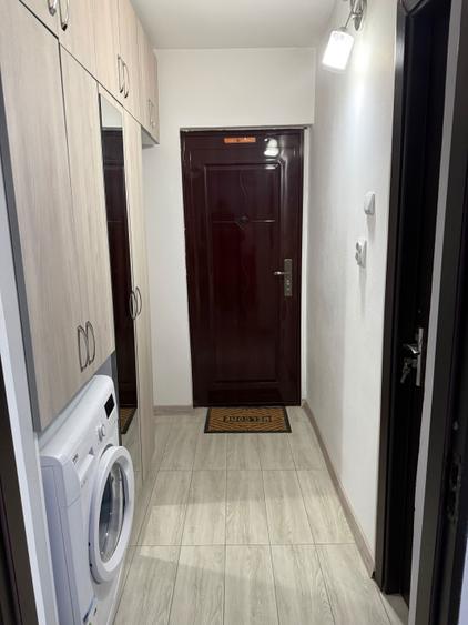 Garsoniera renovata si utilata gata de mutare imediata - 1