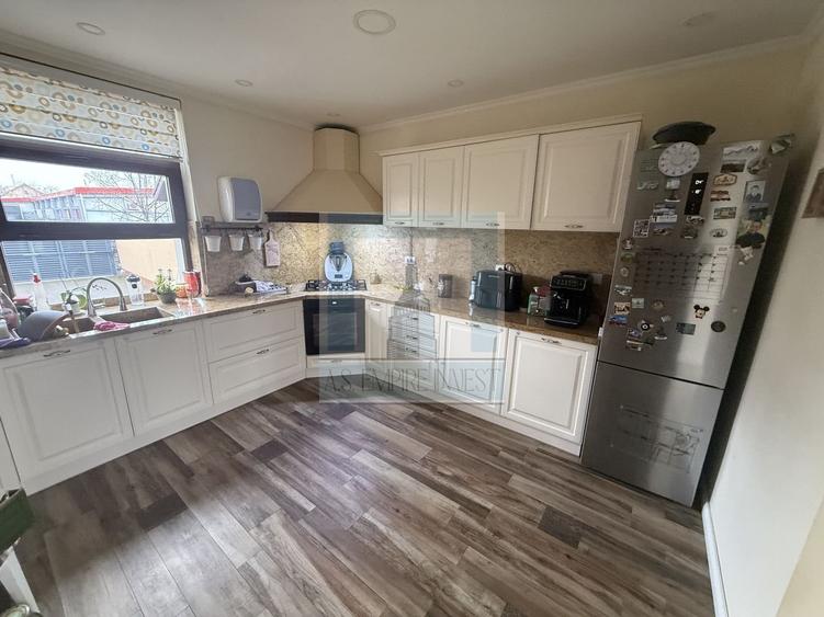 Casa/Villa 7 camere, singur in curte - zona Tractorul/Brasov - 16