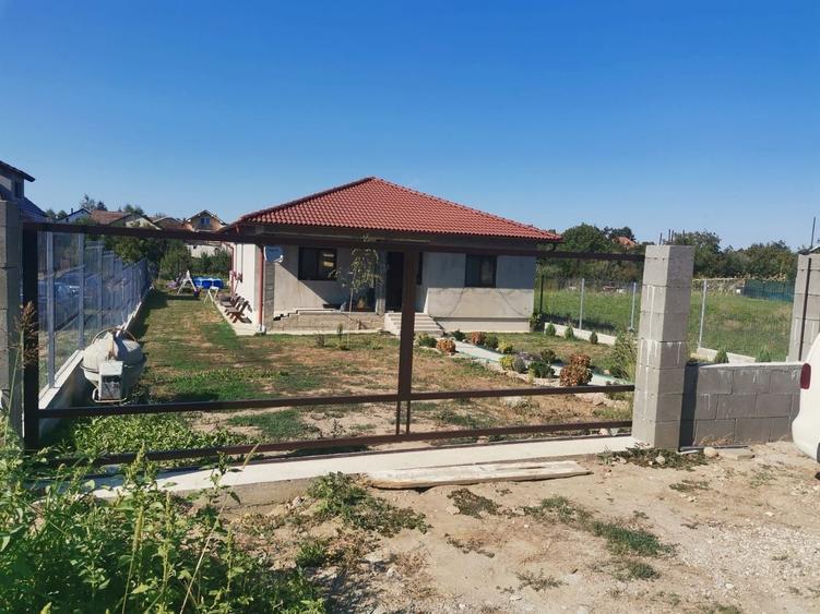 BRASADAS vinde casa 3 dormit. 120mp 13 ari 2019 Bercu Rosu. - 2