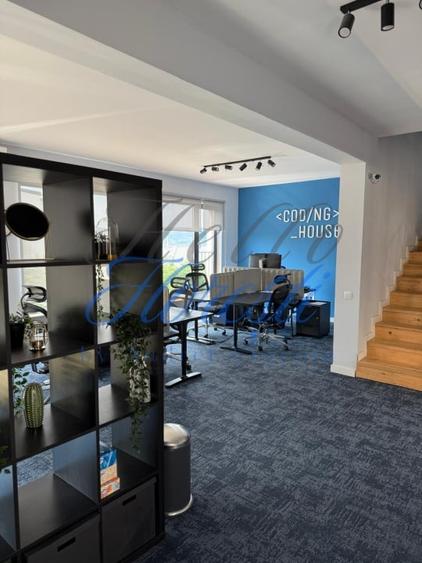 Duplex 6 camere, 180 MP+ 5 Parcari , Zona Subcetate, Floresti - 1