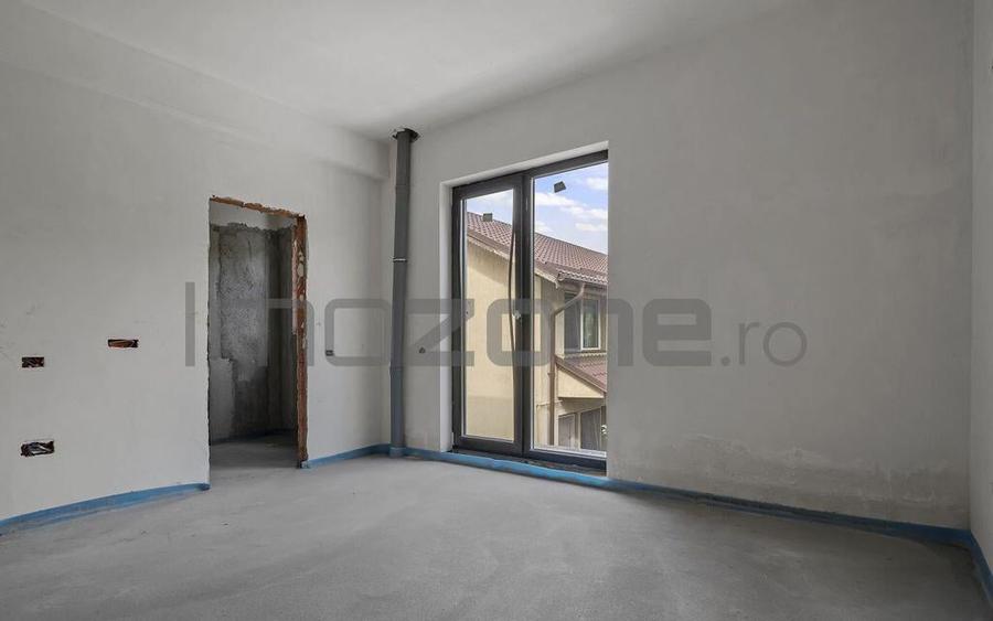 Casa spa?ioasa cu terasa ?i loc de parcare Milit... - 10