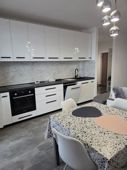Inchiriez apartament doua camere bloc nou prima inchiriere - 5