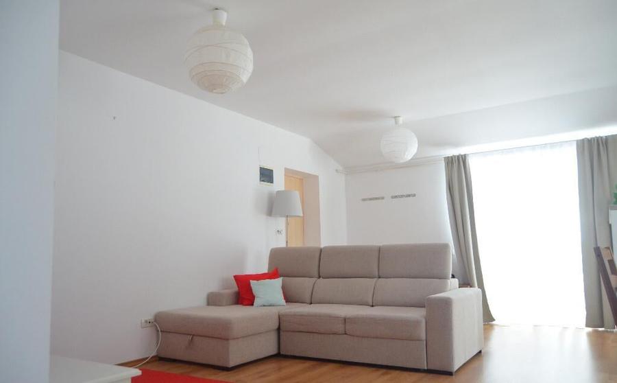 Busteni-Apartament cu trei camere,mobilat si utilat - 2