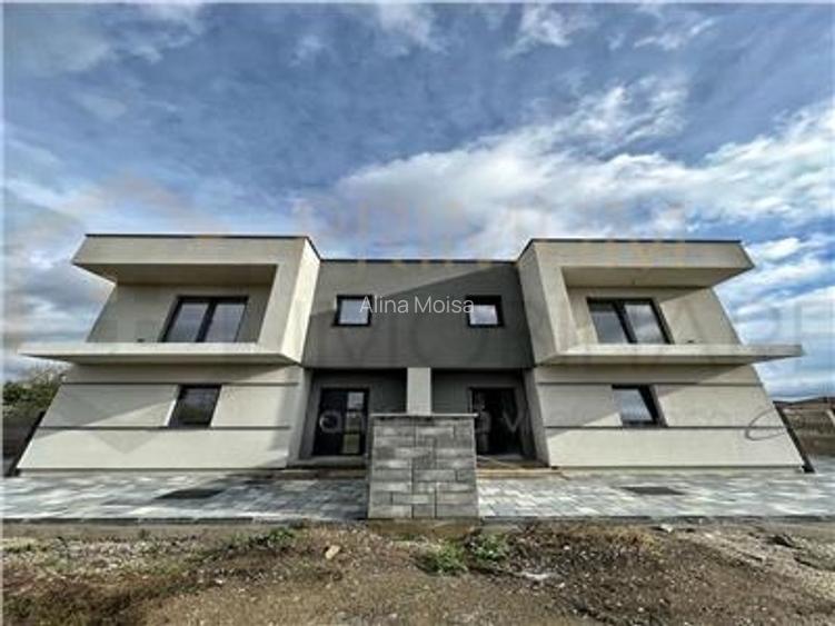 Duplex superb - compartimentare excelenta - personalizare interioara - toate uti