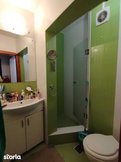 De vanzare apartament 4 camere - 6