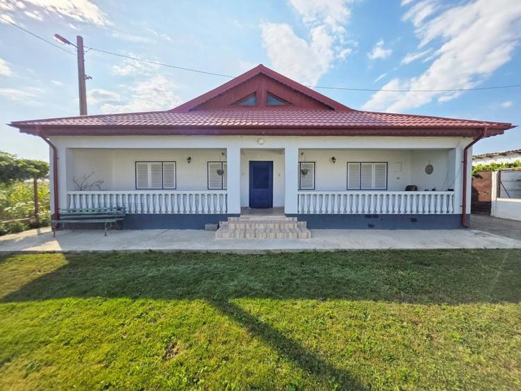 Ferma si casa de vanzare - teren intravilan, la 20min de Constanta! - 1