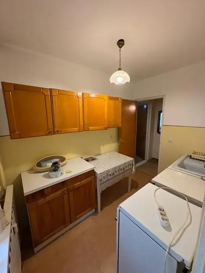 Garsoniera Mare 40 mp De Vanzare Lacul Tei Strada Gheorghe Titeica - 3