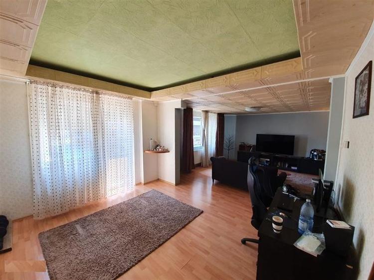 Apartament 3 camere in vila etajul 1+2 camere amenajate la mansarda, zona Emines - 3