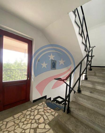 VILA CU 2500 MP TEREN LA 15 KM DE CRAIOVA CENTRU - 16