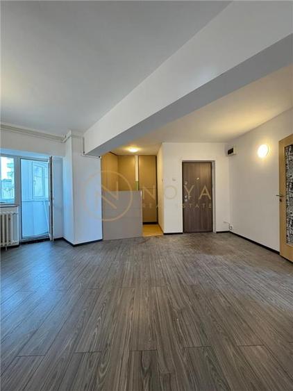 Apartament de 3 camere in zona Alba Iulia cu terasa proprie - 1