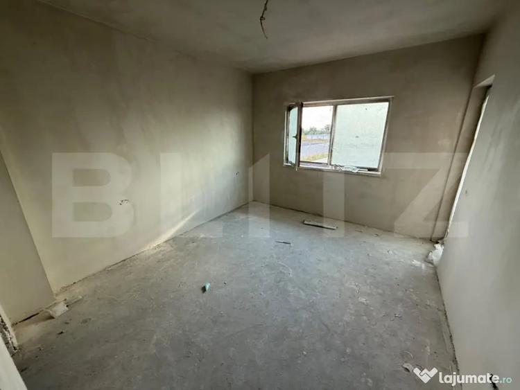 Casă cu 4 camere cu Teren 454 Mp în Central