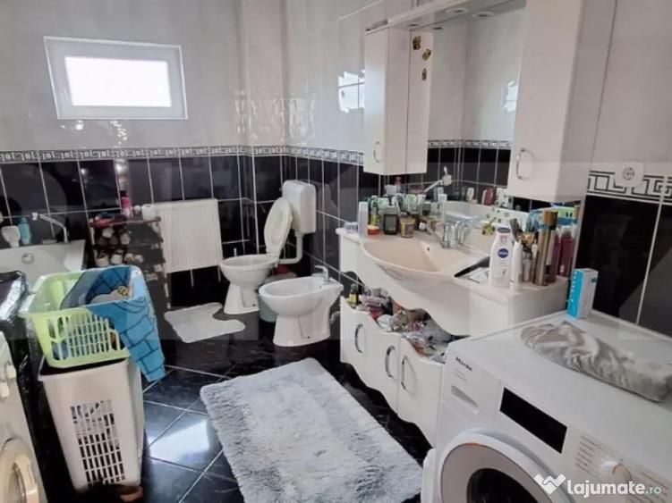 Casa dev vanzare , 220mp , zona AquaStar - 1