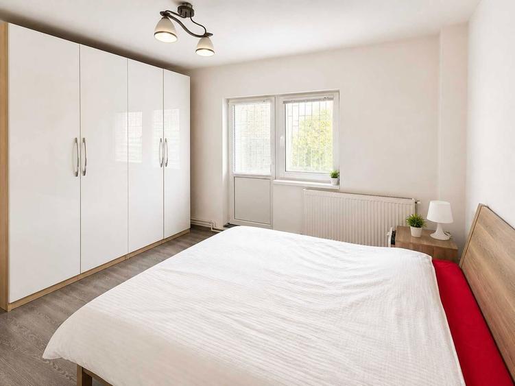Vanzare apartament 2 camere transformat in 3, Nerva Traian, Timpuri Noi - 2