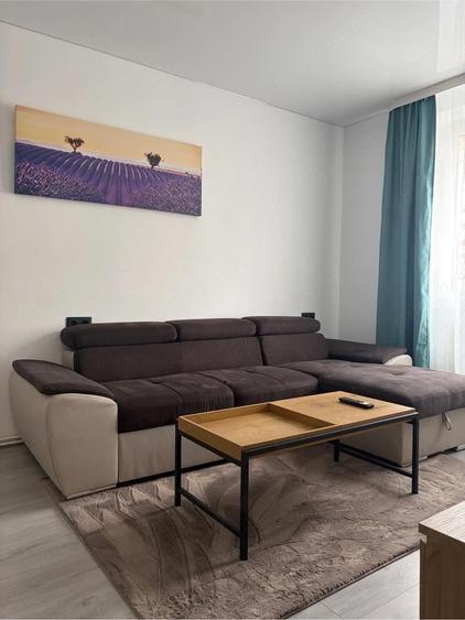 Inchiriez Apartament 2 camere - 3