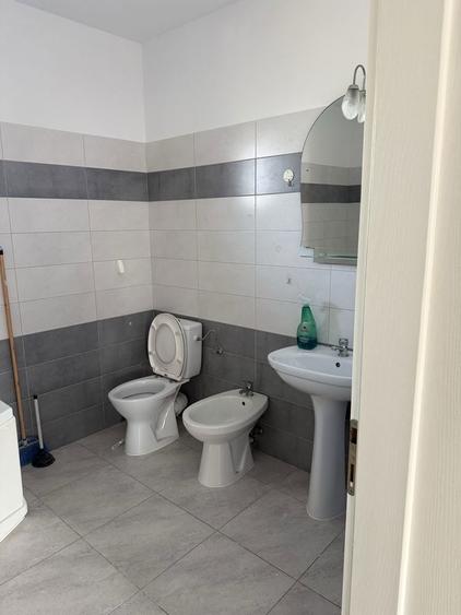 Inchiriez apartament 2 camere - 1