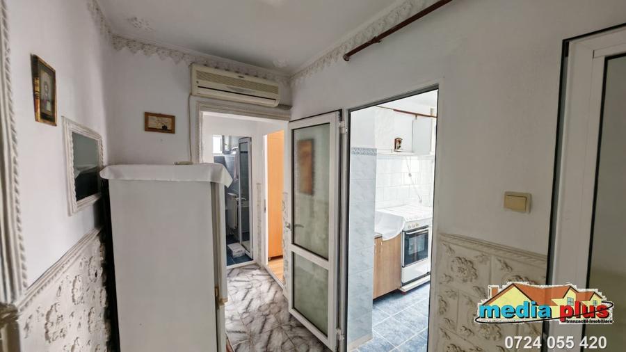 Apartament 2 camere, Piața Centrală – mobilat, centrală proprie, 53.500 € - 6