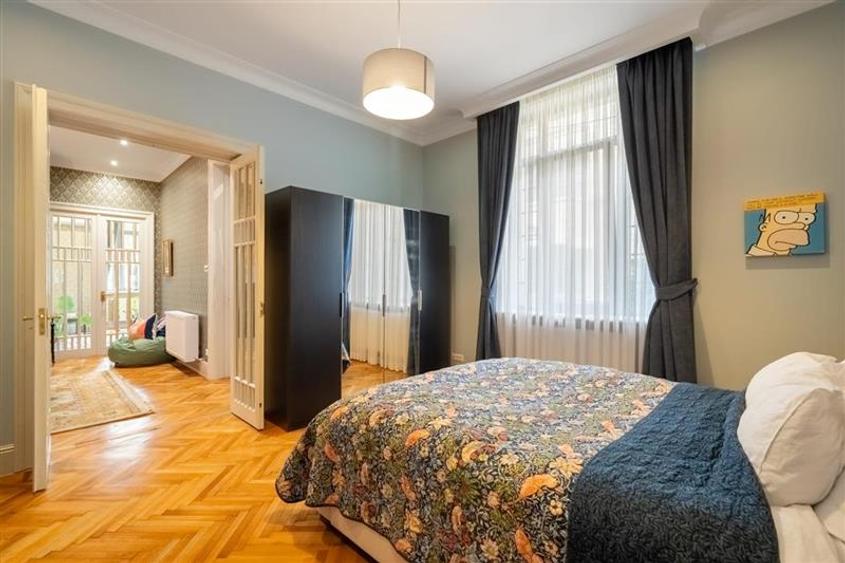 Apartament rafinat, cu personalitate, in vila, 5 camere - 5