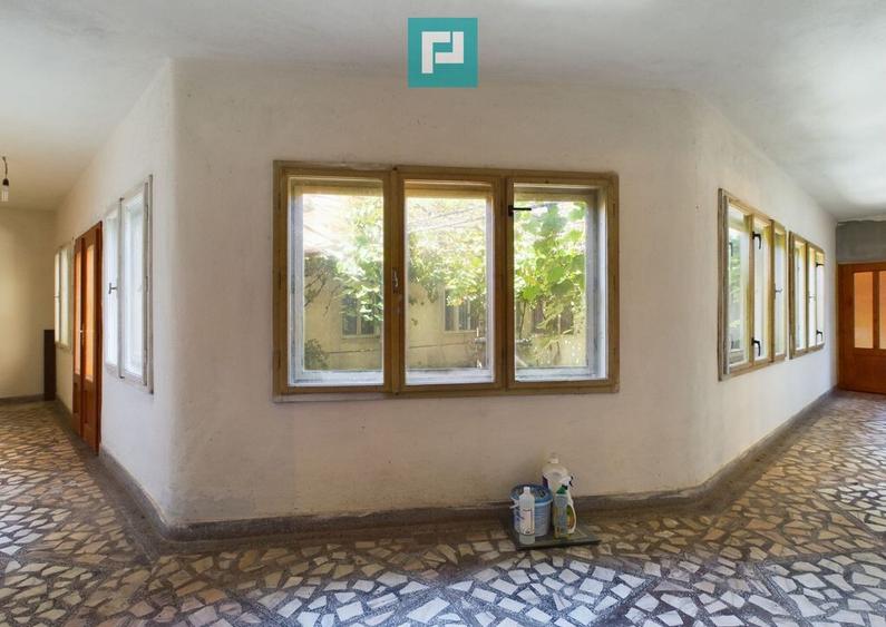 Casa cu 8 Camere in Salajeni - 14