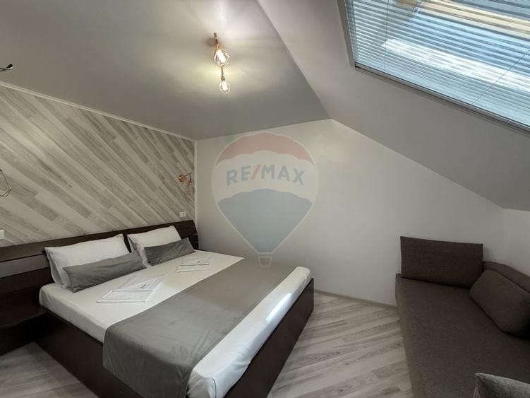 Casa / Pensiune cu 12 camere de vanzare in zona Eforie Sud Constanta - 9