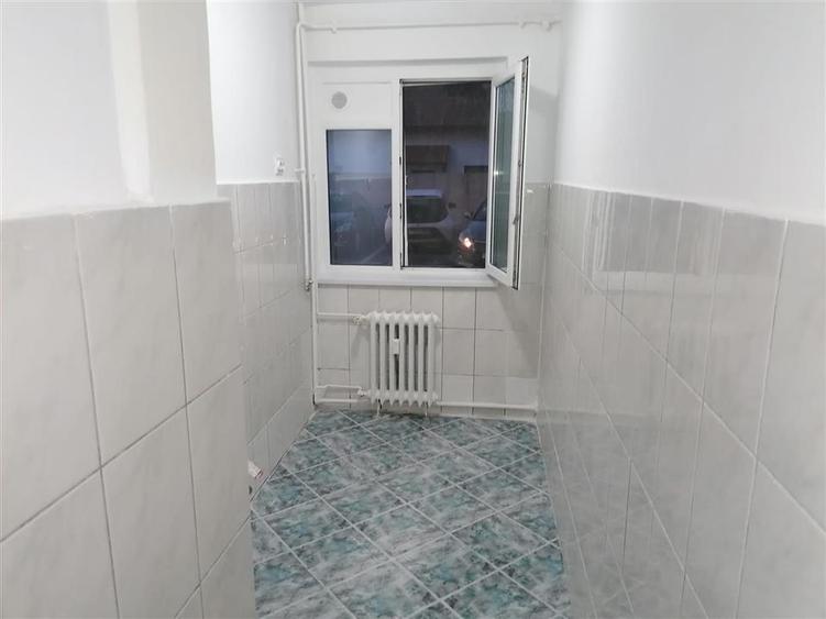 Parter Renovat 2 camere Bulevardul Cetatii - 2