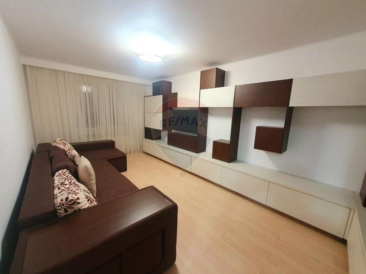 Apartament cu 3 camere de închiriat - la 10m de metrou Dristor - 1