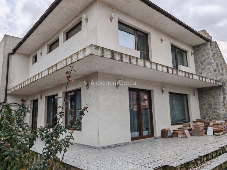 Vila 4 camere mobilata, teren 644 mp- Berceni