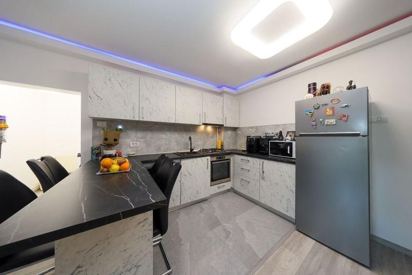 Casa 4 camere Halchiu | teren 400 mp | acces 2 strazi - 2